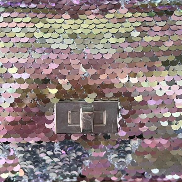 The Children's Place Girl Sliver Flip Sequin Shoulder Party Purse Bag with Chain - Picture 4 of 15